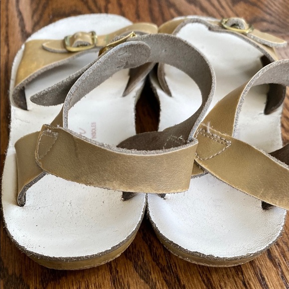 Gold Salt Water Surfer Sandals, size 13. Good, used condition, ships quickly. - Picture 10 of 16